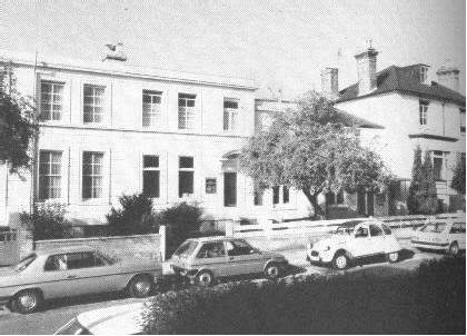 25 Lower Teddington Rd
